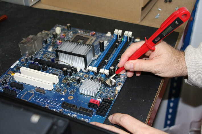 Top Tips to Hire IT and Electronic Repairing Company